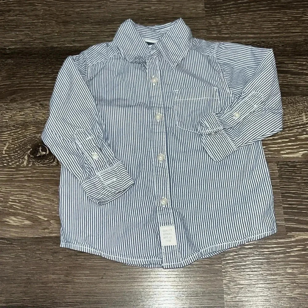 Carter’s 12 month dress top